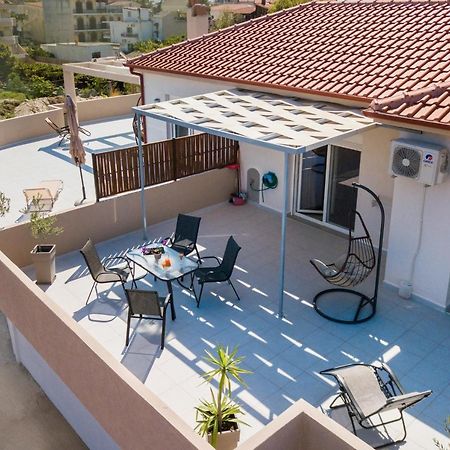 Iria'S Luxury Apartments Лименария Экстерьер фото
