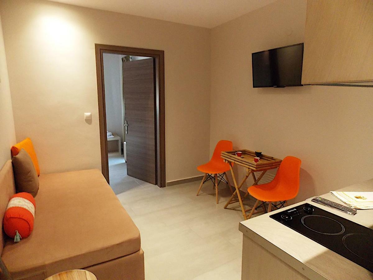 Iria'S Luxury Apartments Лименария Экстерьер фото